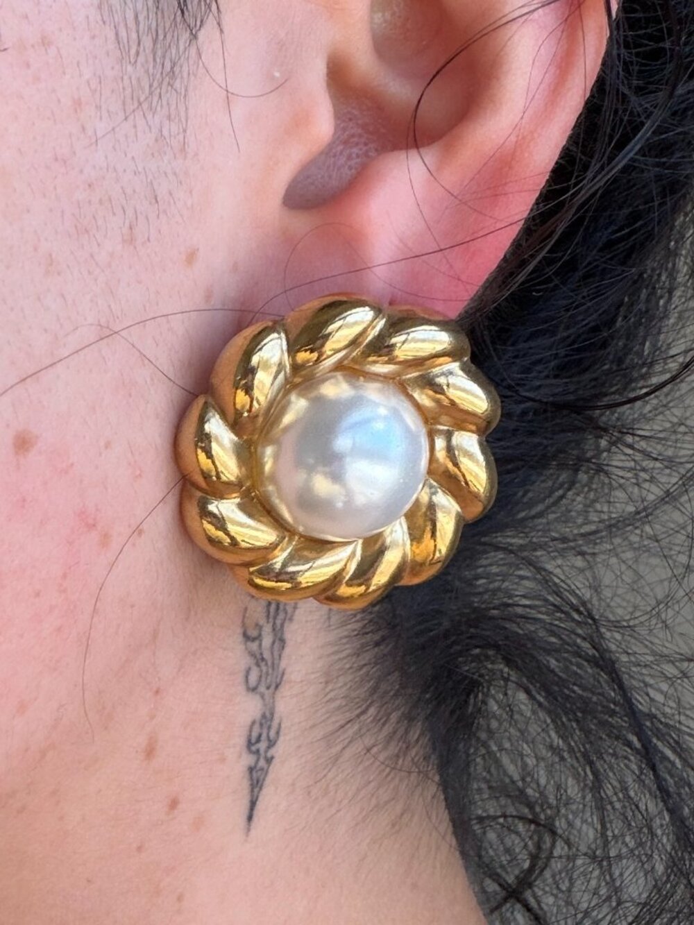 pearl and gold braided halo stud earrings vintage classy elegant giving titanic